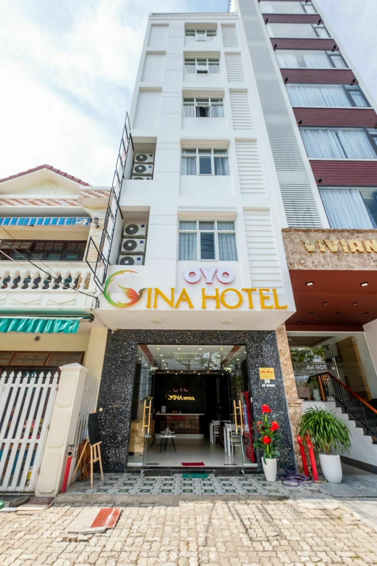 Oyo 117 Gina Hotel Дананг Экстерьер фото